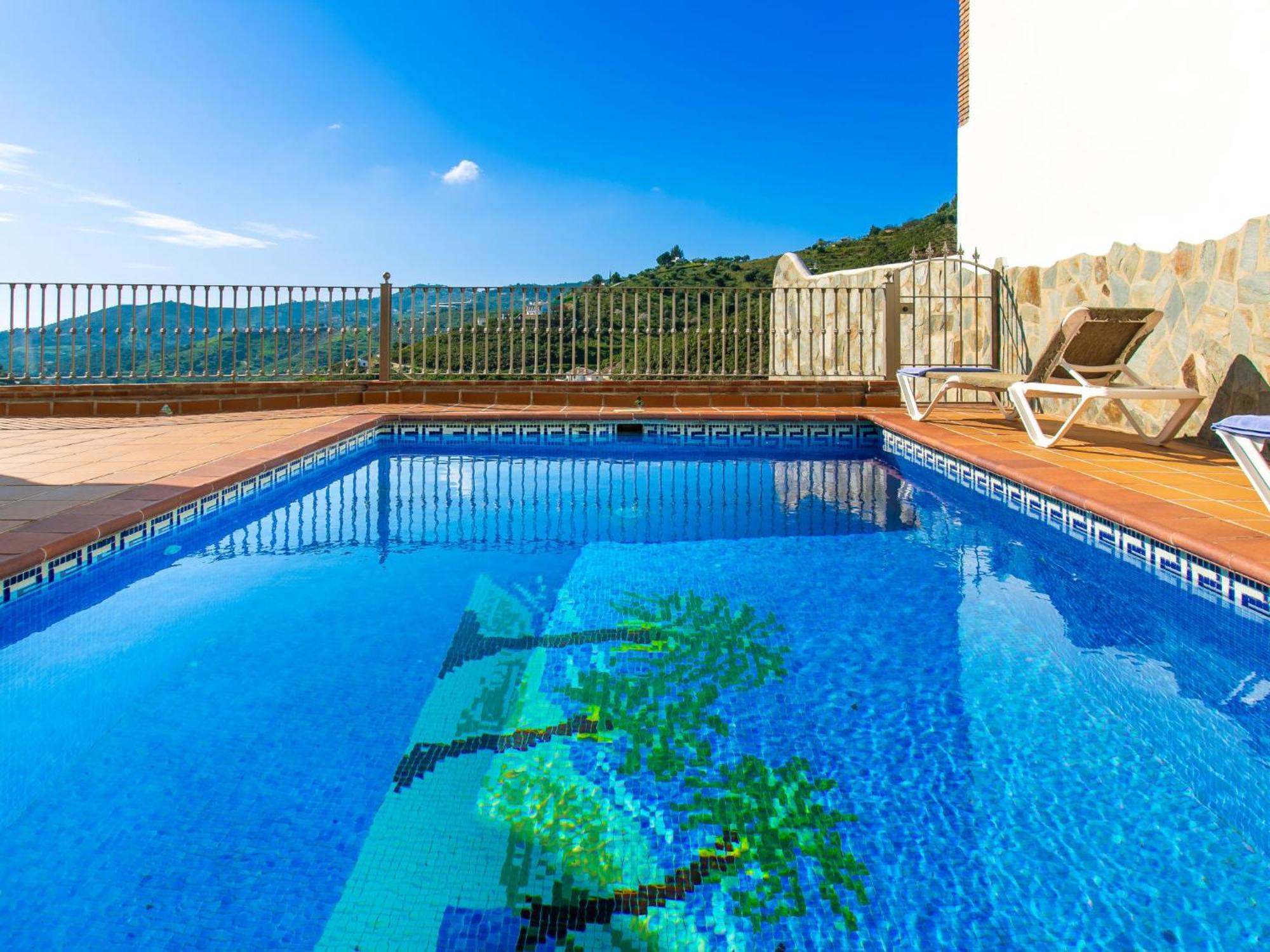 Holiday Home Tres Palmeras - FRG131 Frigiliana Exterior foto